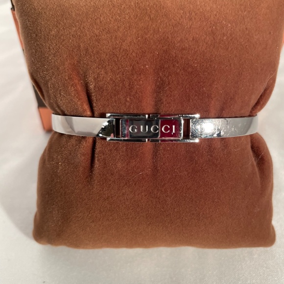 Gucci Watch - Picture 3 of 3